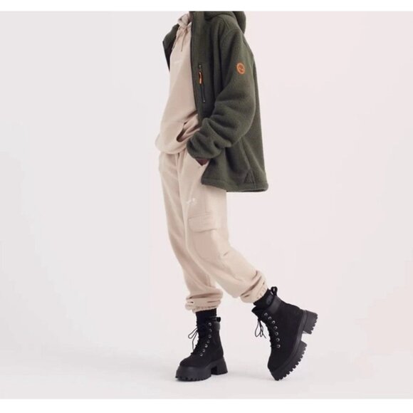 Timberland Sky 6 Inch Platform Lace Up Combat Boots A428J Black Leather US 8.5 - Picture 2 of 14